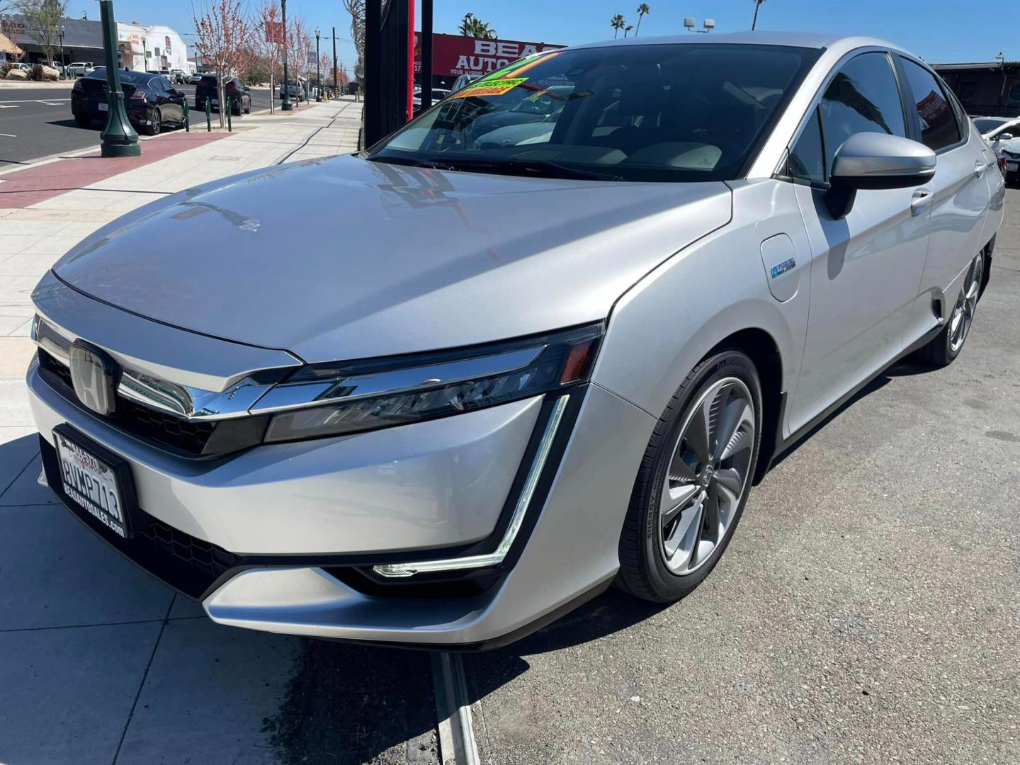 2021 SILVER /BLACK Honda Clarity Plug-In Hybrid (JHMZC5F14MC) with an 1.5L L4 DOHC 16V HYBRID engine, CVT transmission, located at 744 E Miner Ave, Stockton, CA, 95202, (209) 944-5770, 37.956863, -121.282082 - PLUS TAXES AND FEES - Photo#3